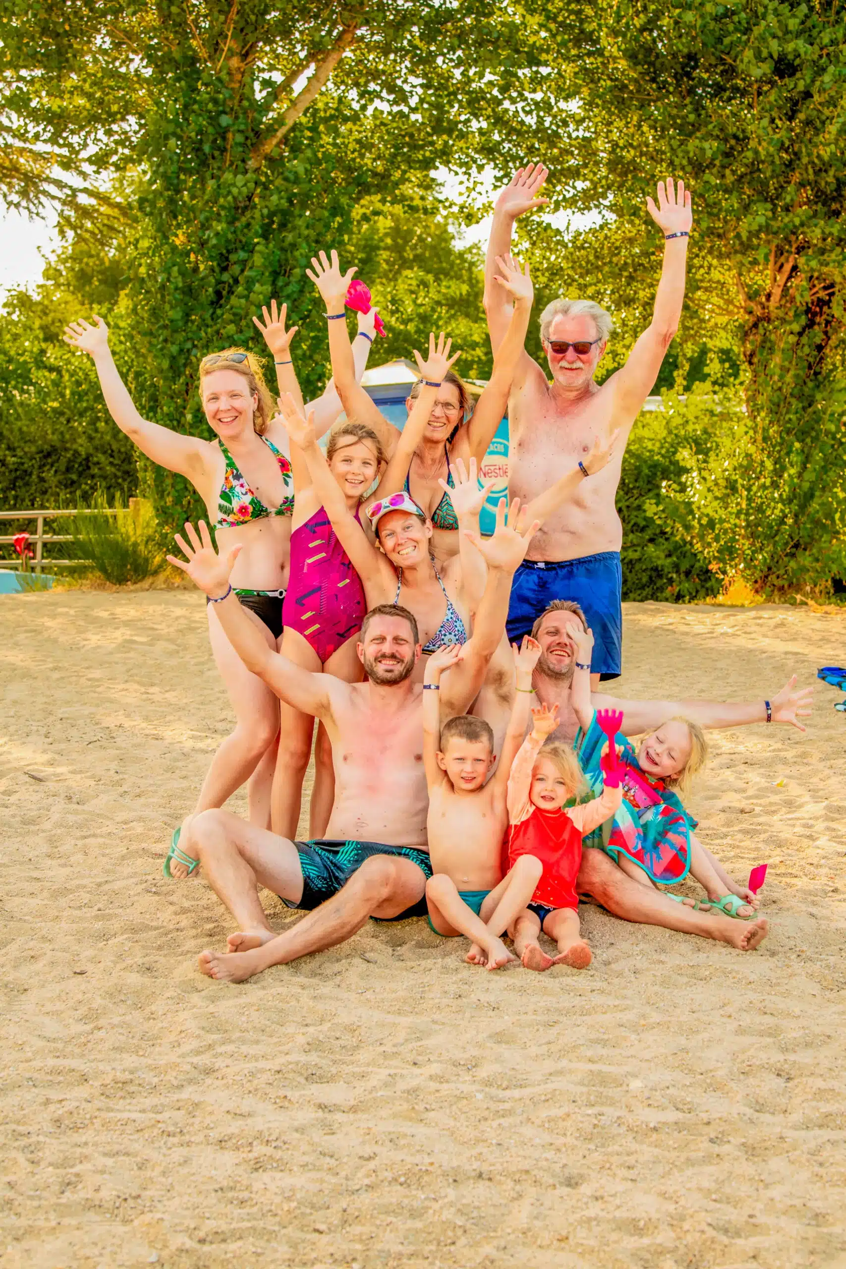 Spaß mit der Familie auf dem Campingplatz les genets in der Nähe von Aubrac