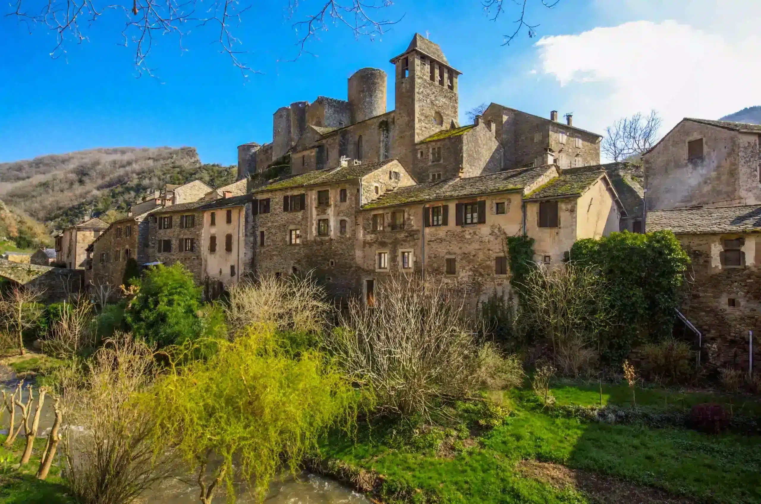 Dorp om te bezoeken, Brousse le Chateau in Aveyron