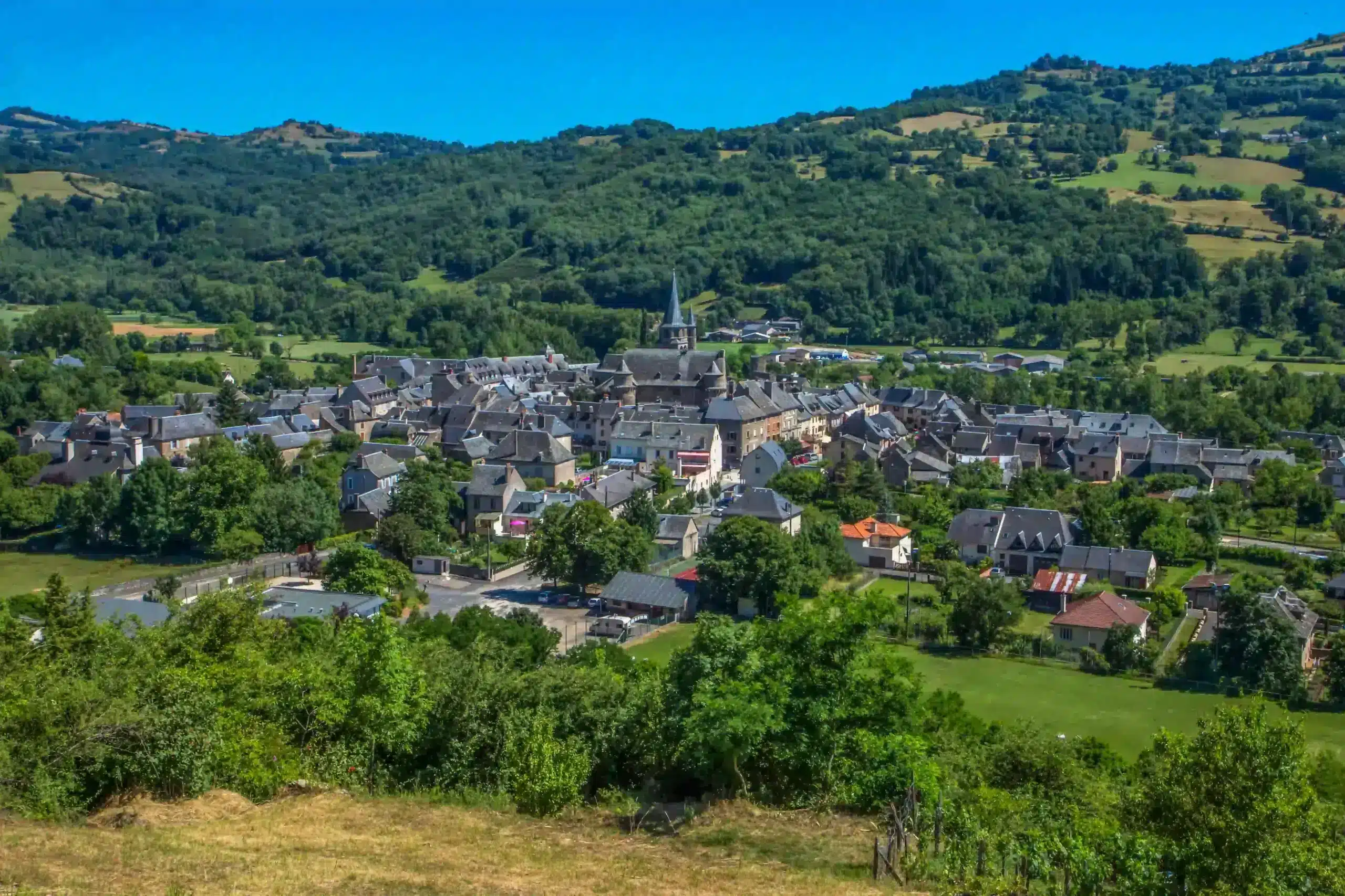 Dorf Saint Côme d' Olt in Aveyron