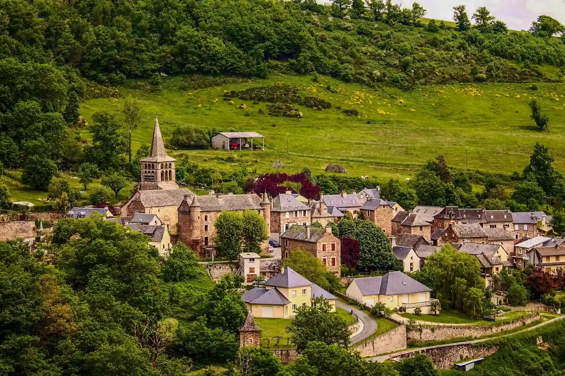 Village médiéval en Aveyron