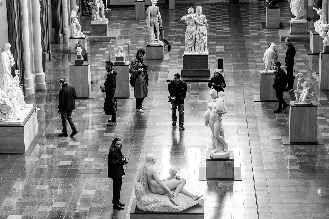 Les sculptures gracieuses et raffinées de Denys Puech